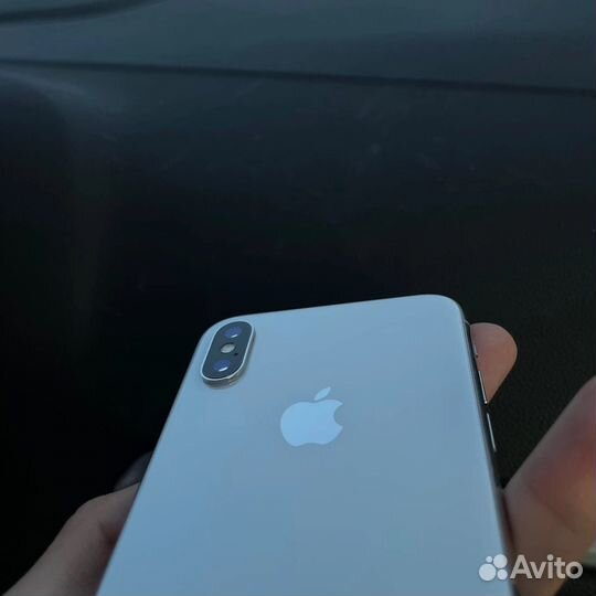 iPhone X, 64 ГБ