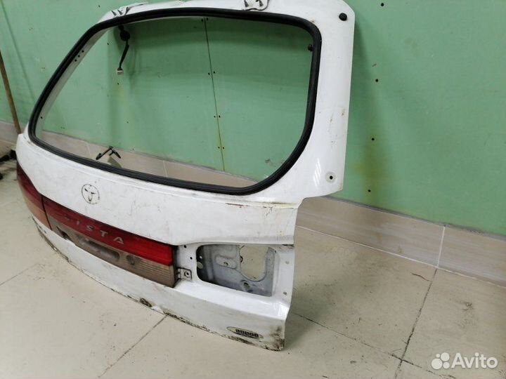 Крышка багажника задняя Toyota Vista Ordeo