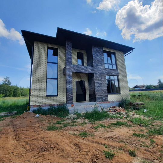 Дом 160 м² на участке 5,5 сот.