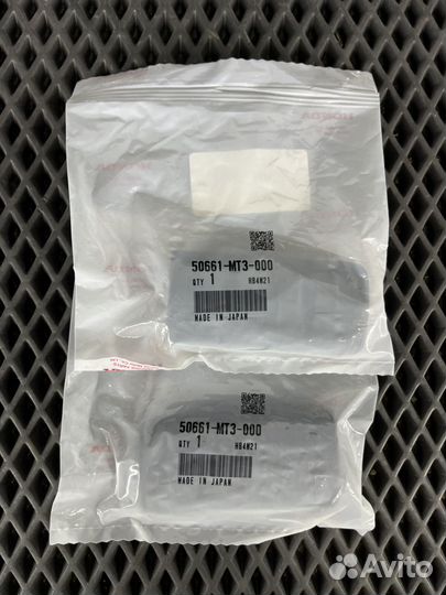 Накладки на подножки Honda X4