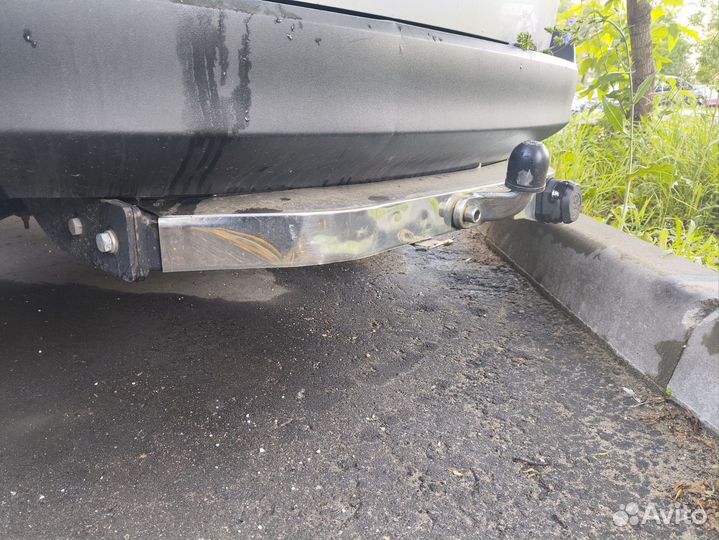 Фаркоп (прицепное устройство) на toyota rav 4