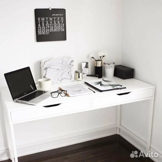 Письменный стол Алекс 132х58 Икеа