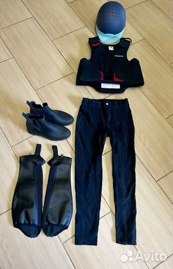 Шлем, жилет, обувь, краги, штаны конные