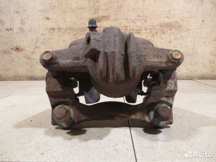 Суппорт передний левый Geely Emgrand (EC7)