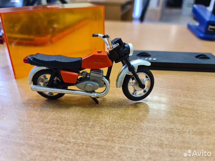 Модель СССР 1:24. Мотоцикл иж