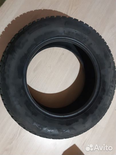 Kormoran Stud 215/65 R15