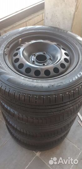 R16 Pirelli Scorpion 215/65, PCD 5x114.3 DIA 67.1