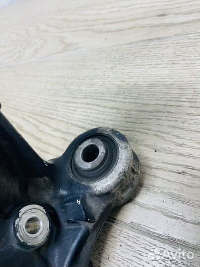 Цапфа задняя Honda Civic 4D