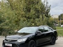 Toyota Camry 2.5 AT, 2018, 152 000 км, с пробегом, цена 2 020 000 руб.