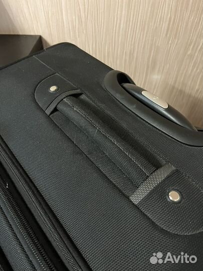 Чемодан samsonite