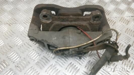 Суппорт тормозной передний правый audi A8 D3 (3NS1