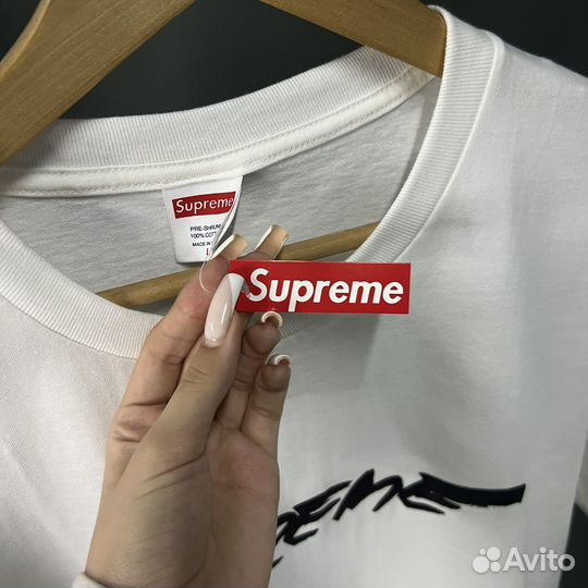 Футболка Supreme Week 1 Futura logo tee