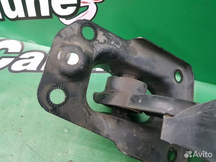 Рычаг задний левый Audi A3 8P caxc 2009