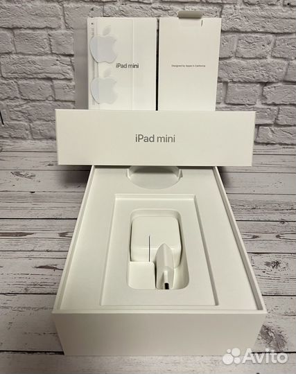 iPad mini 5 wi-fi 64 гб