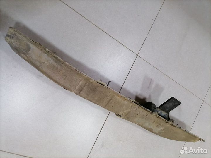 Усилитель планка под радиат. Audi 80 B3 1986—1991