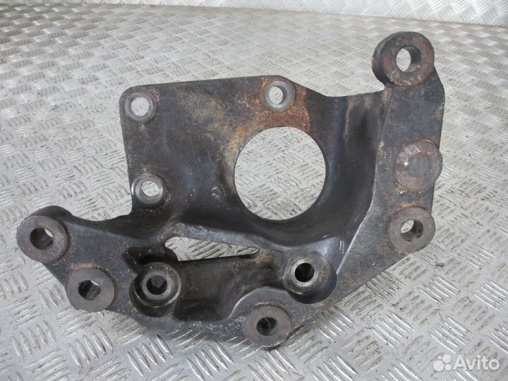 Кронштейн гура Mercedes-Benz A9604612240