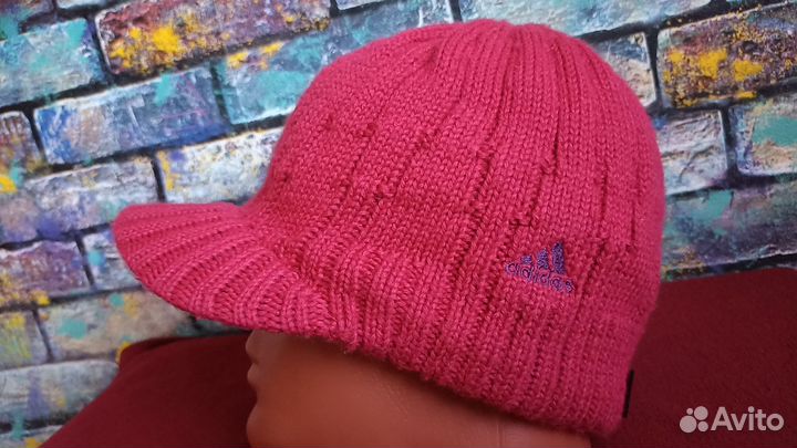 Шапка с козырьком 