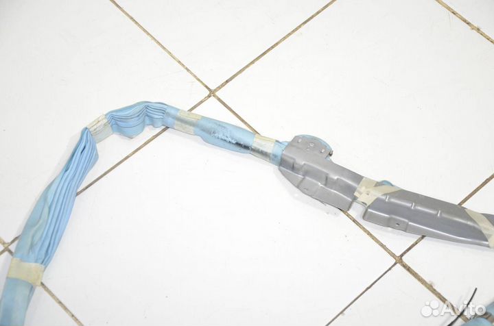 Шторка безопасности правая Lexus Ls430 UCF30 3uzfe