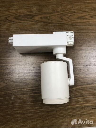 Светильник металлогалогенный на шинопровод