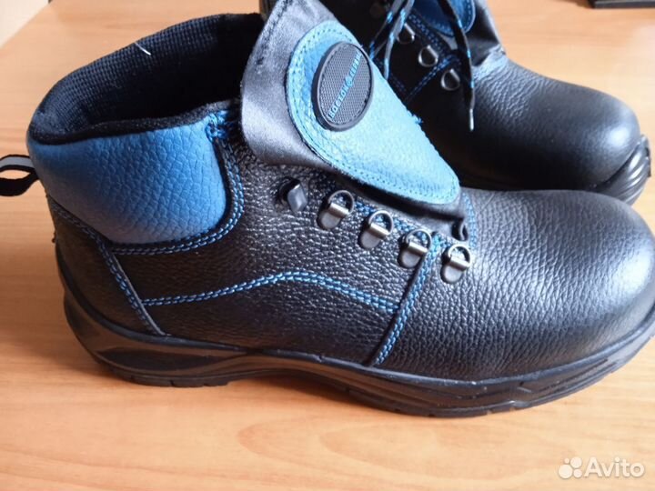 Ботинки кожаные с жестким подноском, 42 размер