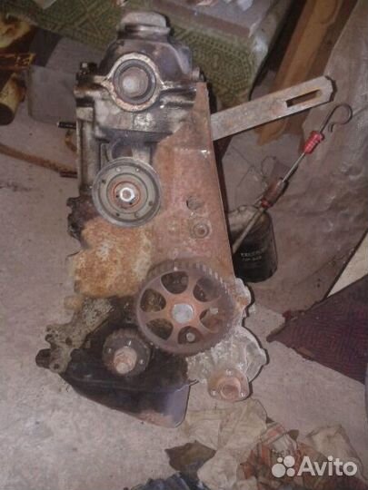 Двигатель Audi 80 1.6