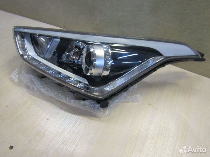 Фара левая Hyundai Creta
