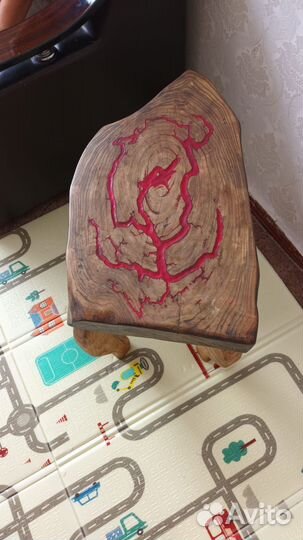 Стол сувенир ручной работы