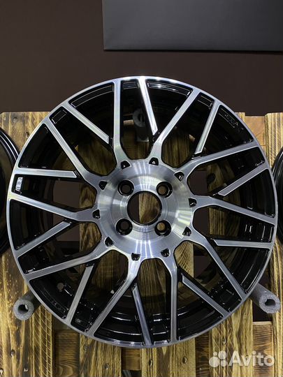 X'trike X-131 7,0\R17 4*100 ET45 d67,1 BK/FP