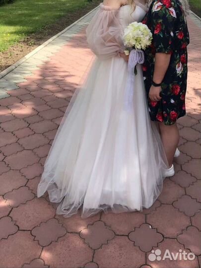 Свадебное платье