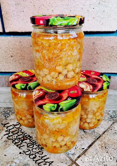 Цельнозерновой нут с домашними тефтельками