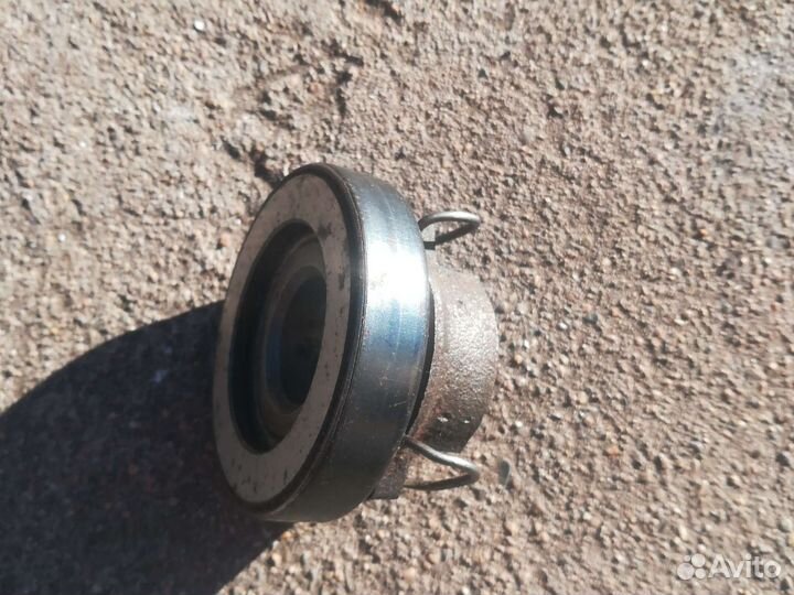 Выжимной подшипник