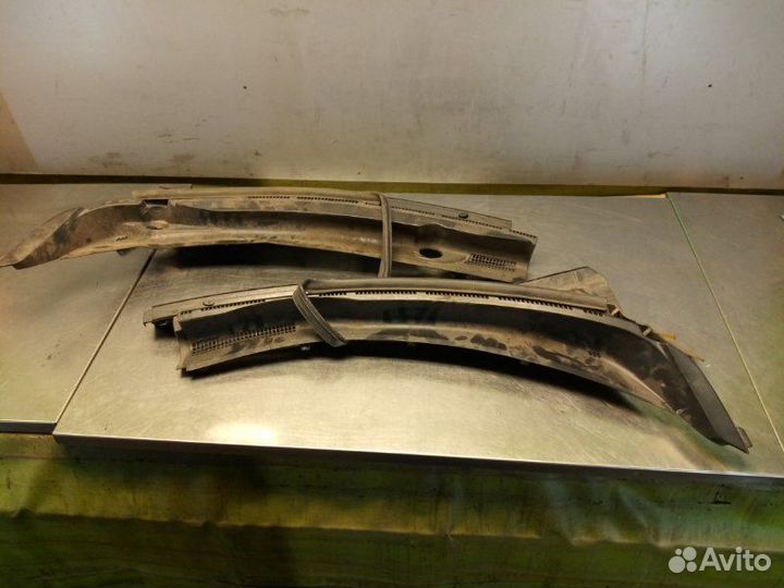 Жабо Mitsubishi Outlander Xl CW4W 4B11 2009-2012