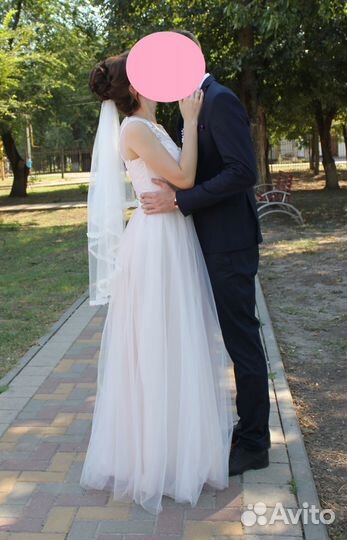 Свадебное платье 42 44 бу