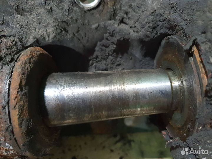 Кулак передний правый DAF XF 105 2010 1794846