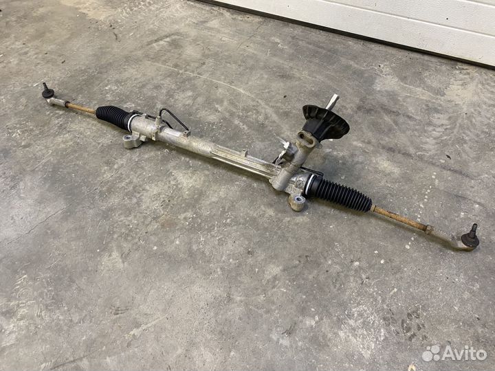 Топливная рампа с форсунками Volkswagen Jetta 6