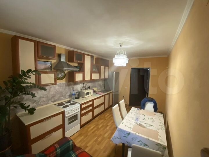 2-к. квартира, 80 м², 2/6 эт.