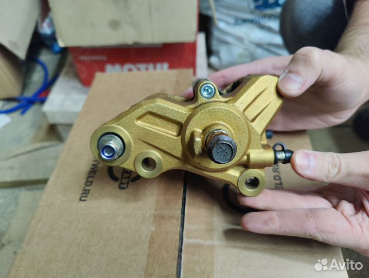 Honda X4 суппорт задний + диск