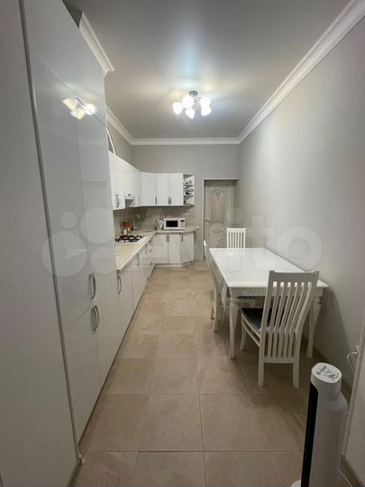 2-к. квартира, 59,2 м², 2/4 эт.