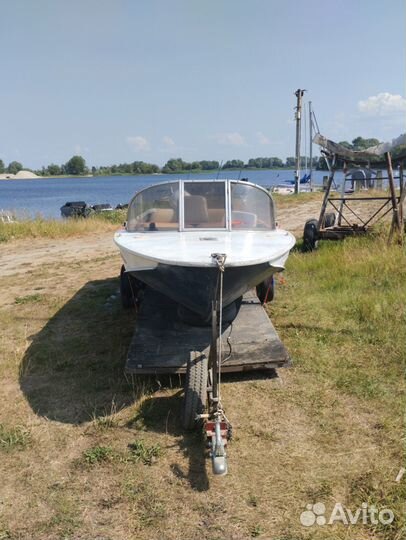Продается Днепр с моторм