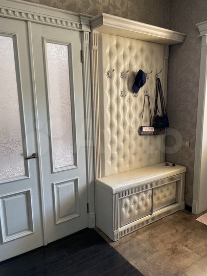 Дом 220 м² на участке 5 сот.