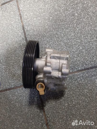 Насос гур Renault Duster