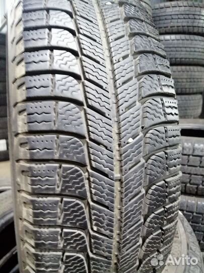 Michelin X-Ice XI3 215/60 R16