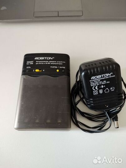 Зарядное устройство robiton s100