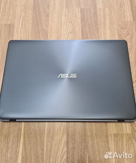 Asus 17.3 дюймов в отличном состоянии