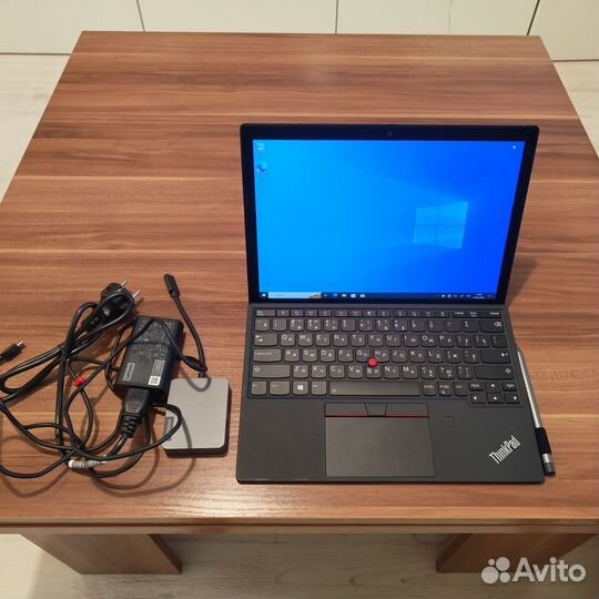 Lenovo Thinkpad X12 Detachable Gen1