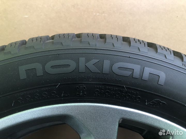 Nokian Tyres Hakkapeliitta 8 205/50 R17 93T