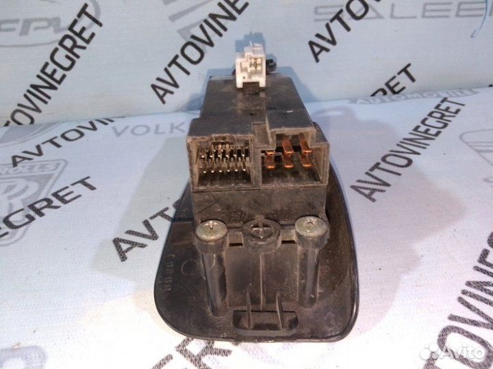 Блок управления стеклоподъемниками Nissan Pulsar