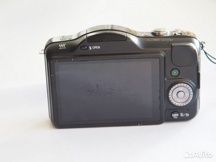 Panasonic Lumix GF3 (body) + 2 АКБ, зарядное