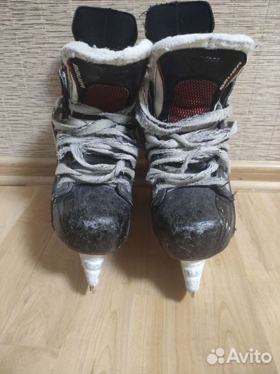 Хоккейные коньки bauer р-р 35