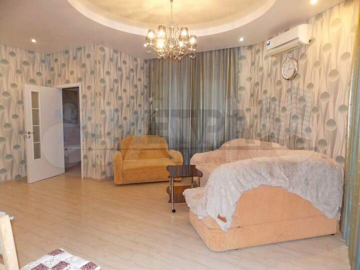 2-к. квартира, 79 м², 9/16 эт.